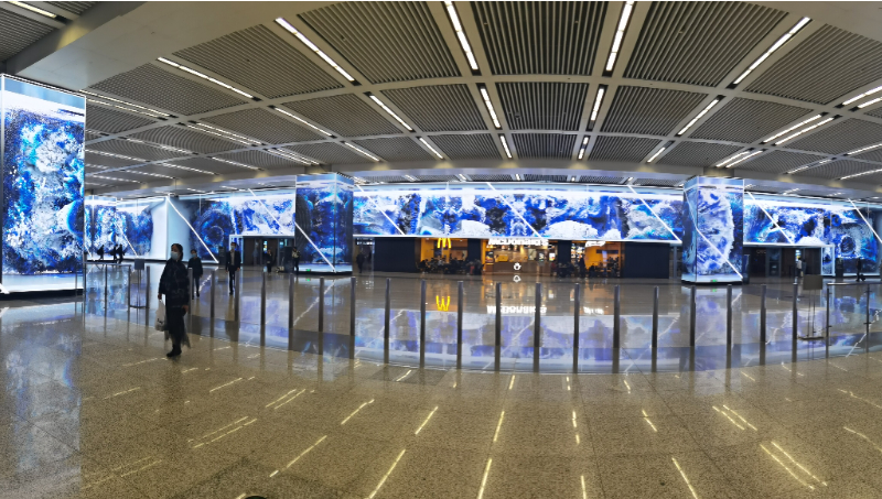 虹桥机场超大规模LED播放系统